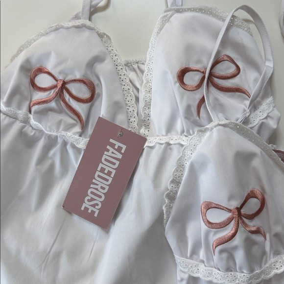Faded Rose White Lace Camisole - Picture 1 of 8